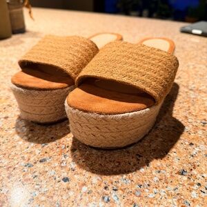 Platform Woven Slip on Sandals